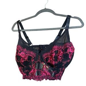 Frederick's Of Holywood veronique lace bra NWT black/red